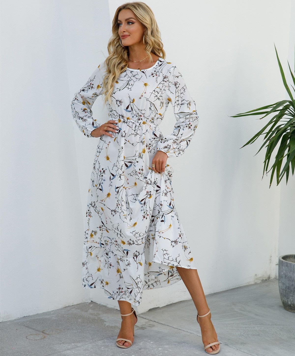 Feestelijke Witte Bohemian Jurk Met Bloemen Print Midi – Ibiza Boho