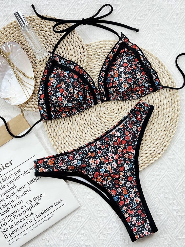 Ibiza Boho Zwarte Ibiza Bikini met Bloemenprint