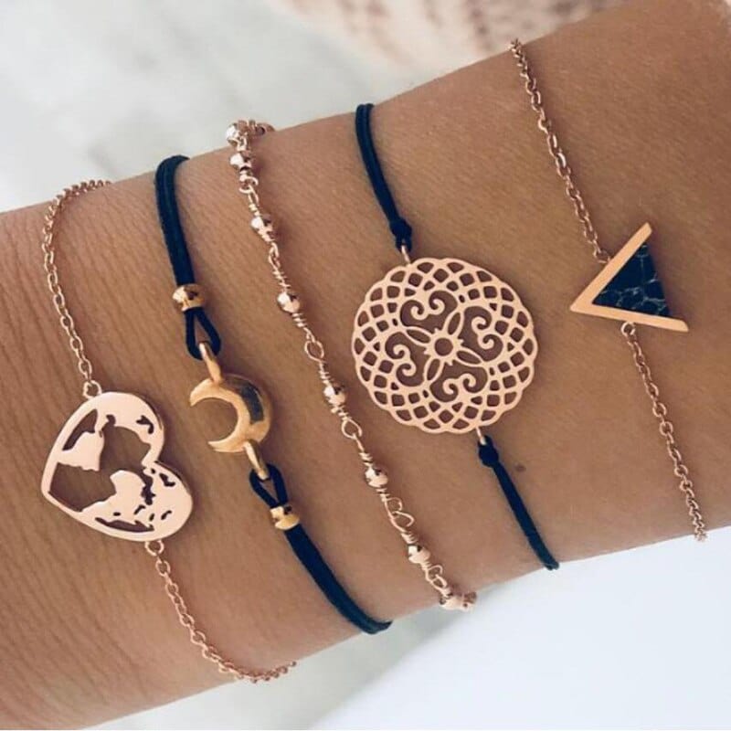 Ibiza Boho Zwarten Armbanden Set Met Hartjes Wereldbol Bedeltje