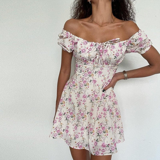 Ibiza Boho Kort Beige Zomer Jurkje Met Boho Bloemenprint